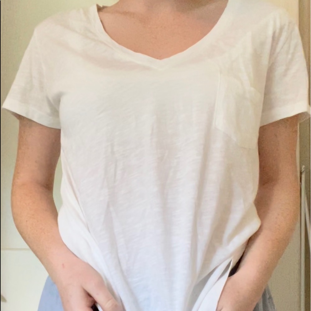 Brownie Basics white v neck top